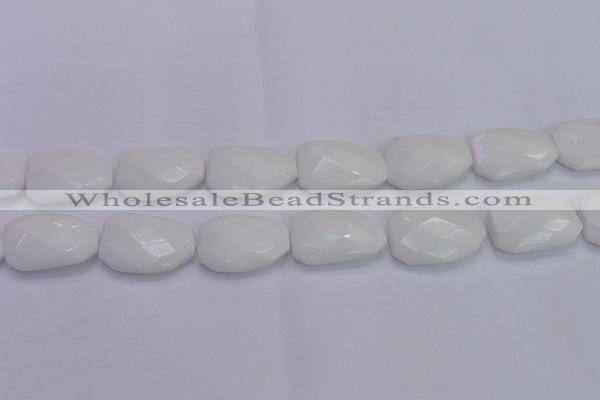 CTW507 15.5 inches 20*30mm faceted & twisted white porcelain beads