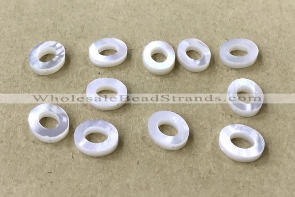 Shel29 9*10mm Natural White Shell Alphabet Letter Pendant